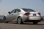Lexus IS200t 2016 года (NA)